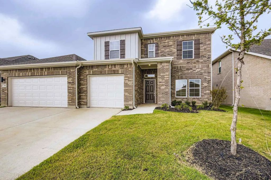769 Vineyard Way, Forney