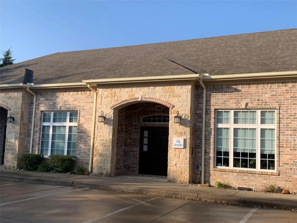 7157 Colleyville Boulevard 10, Colleyville