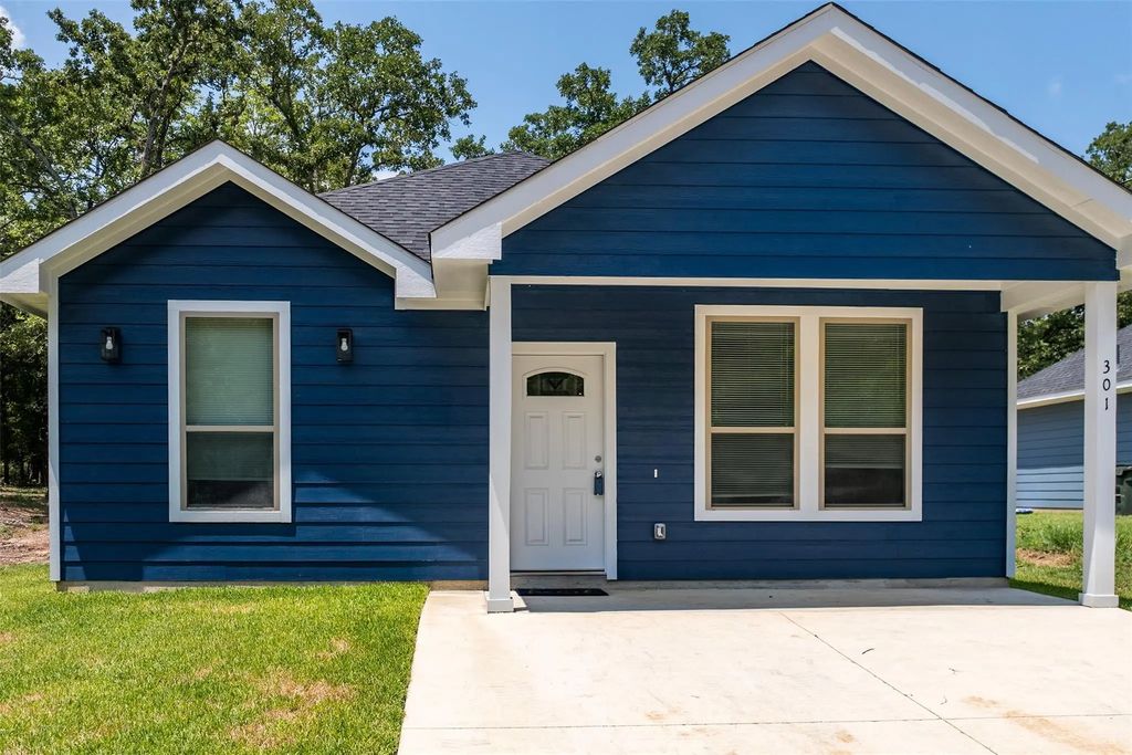 301 Harris Boulevard, Malakoff