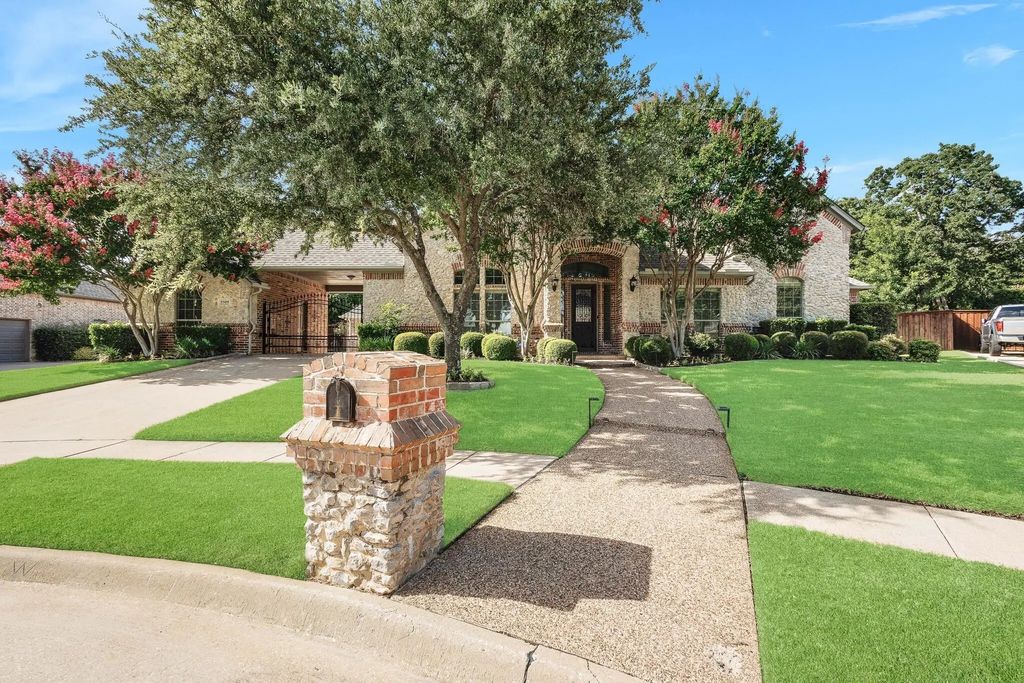 5509 Texas Trail, Colleyville