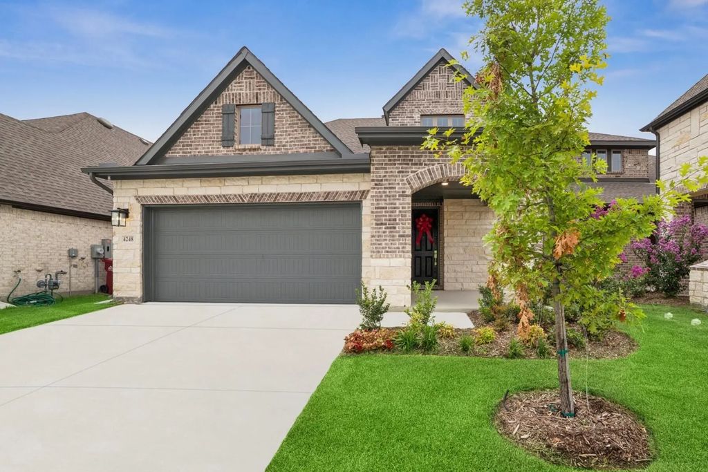 4248 Elk Hair Drive, Royse City