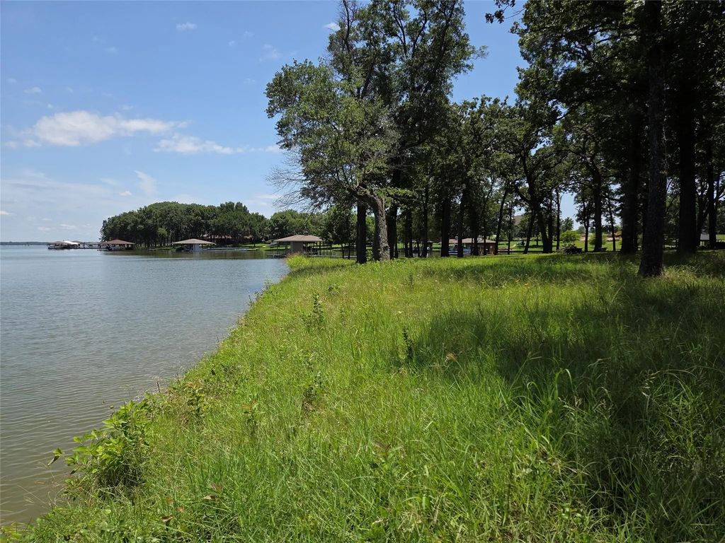 Lot 108 Sundance, Corsicana