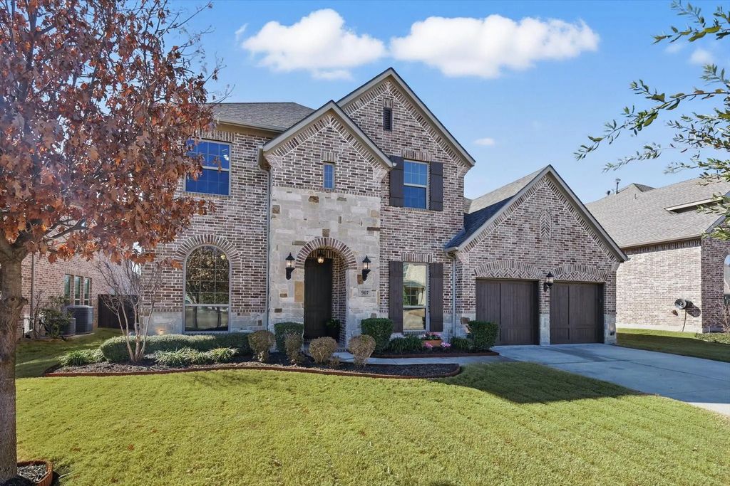 907 Highpoint Way, Roanoke