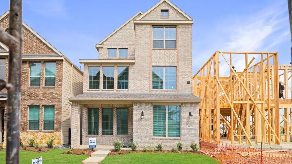 4526 Mona Lisa Ln, Plano