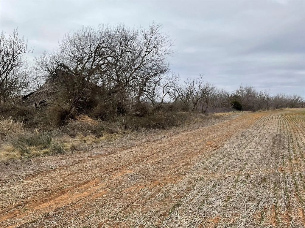 Tba Fm 2405, Ovalo