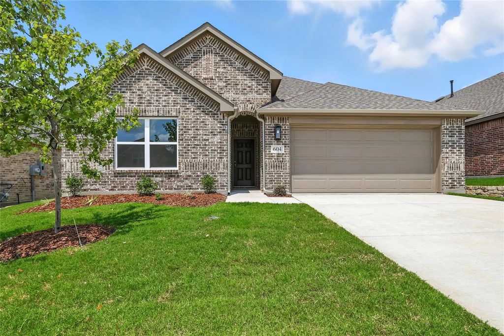 604 Martell Road, Lowry Crossing