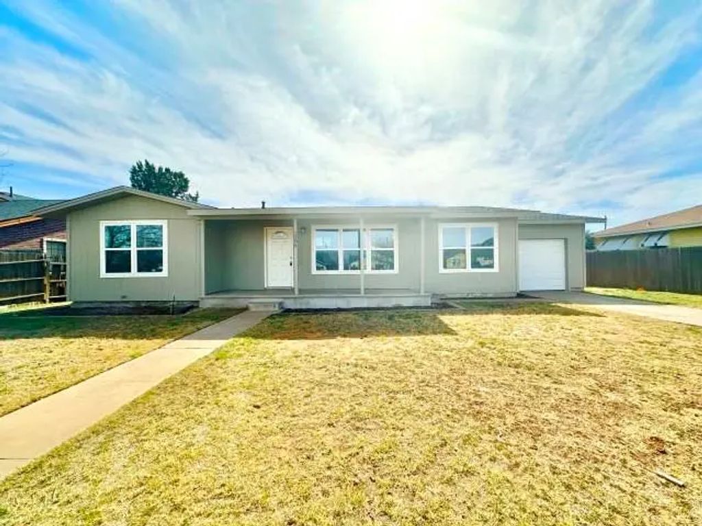 1305 W Kentucky Avenue, Midland