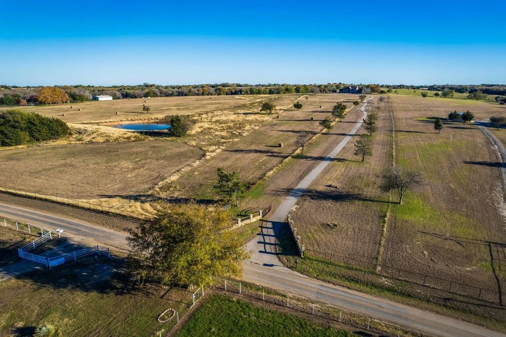 Bee Creek School House Road, Grandview