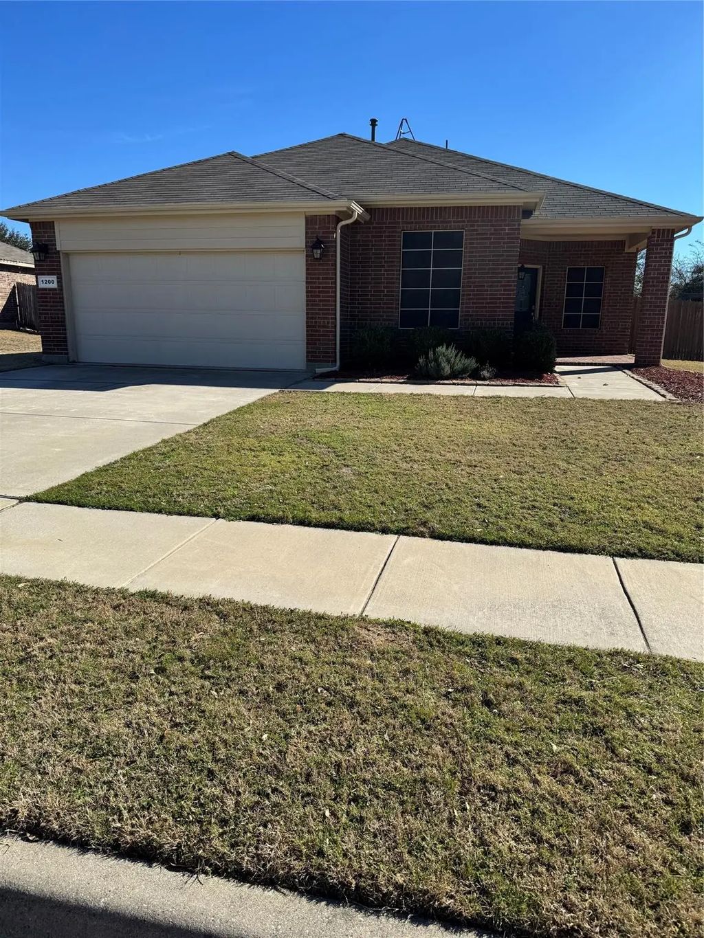 1200 Meadowlakes Drive, Azle