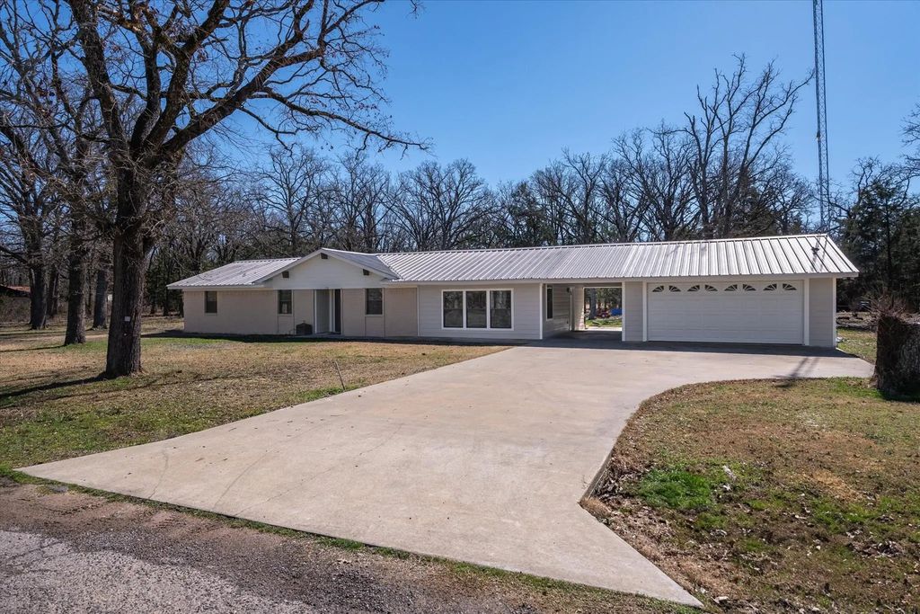 110 Vz County Road 2121, Canton