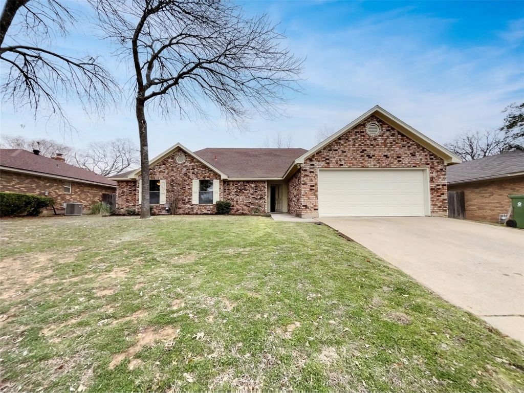 5715 Sage Bloom Drive, Arlington