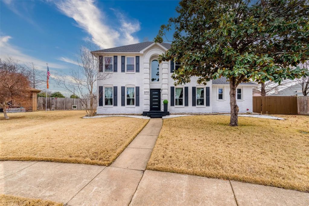 2702 Kingsbury Drive, Garland