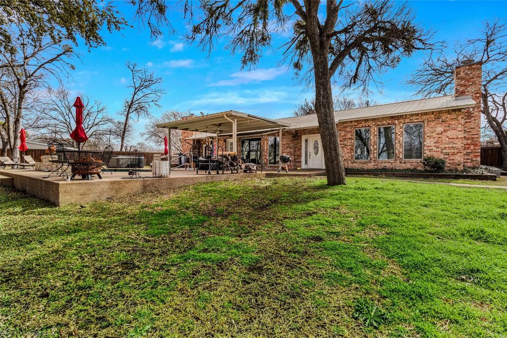 1646 Walnut Street, Grand Prairie