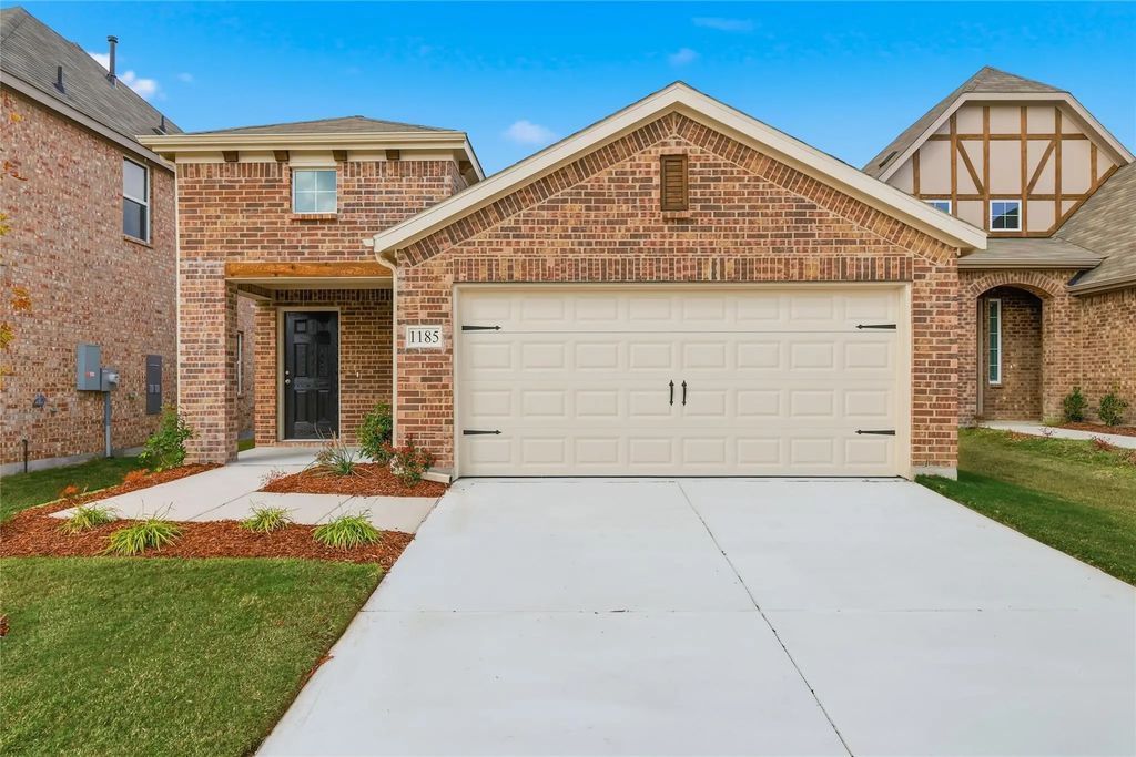 1185 Baker Bridge Drive, Forney
