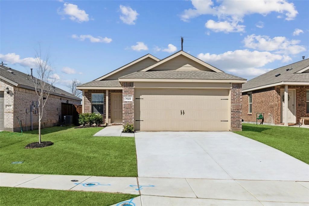 7029 Adderly Road, Pilot Point