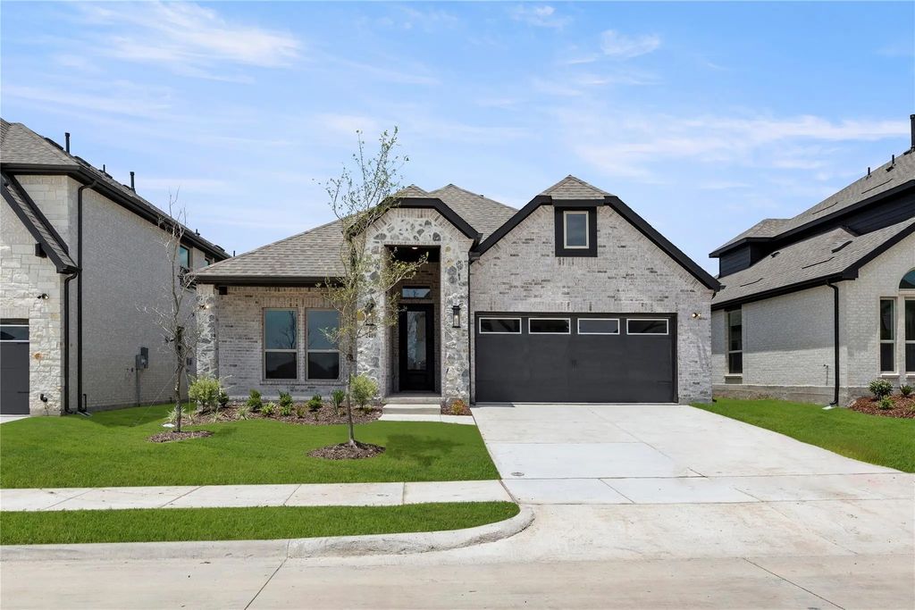 2409 Belmont Road, Melissa