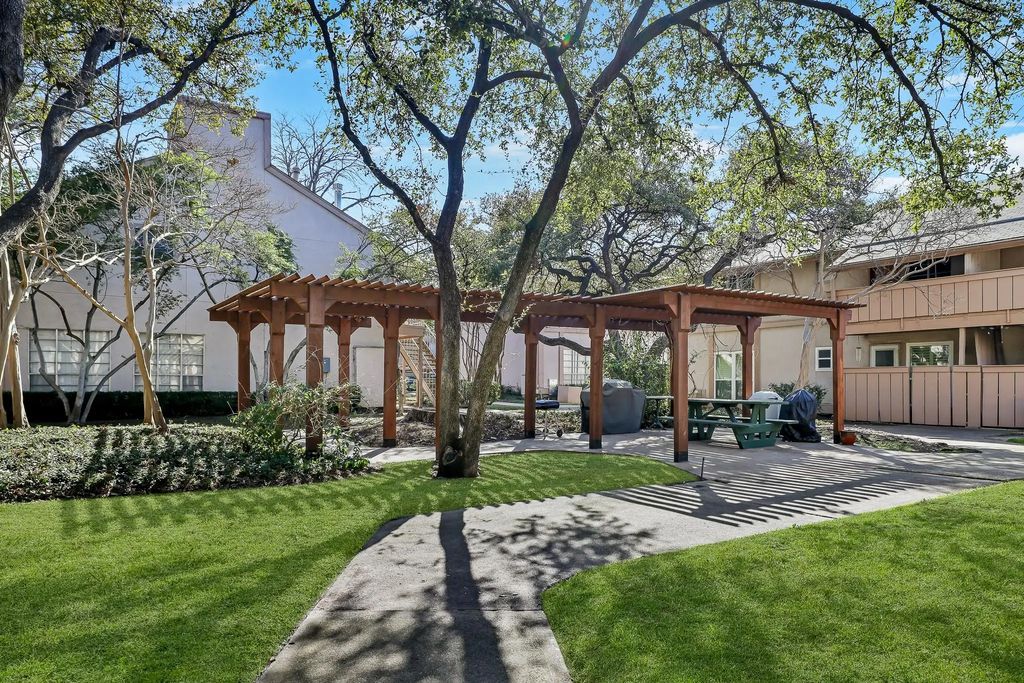10580 High Hollows Drive T272, Dallas