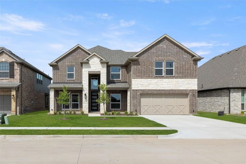1328 Cash Street, Burleson