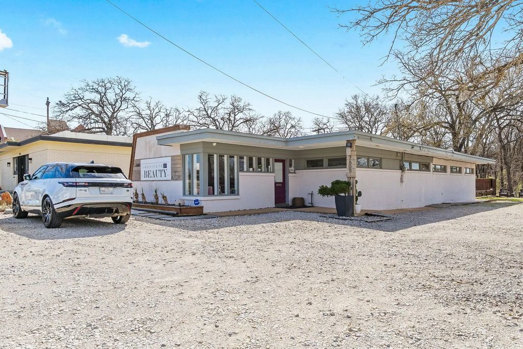 7600 Baker Boulevard, Richland Hills