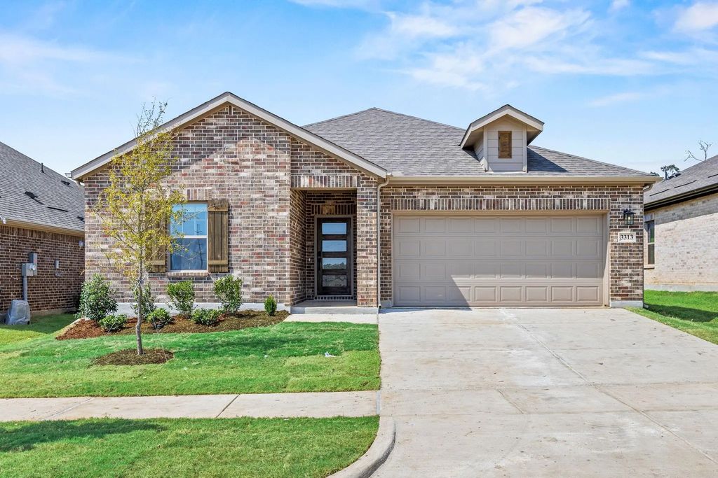 3313 Fortress Way, Denton