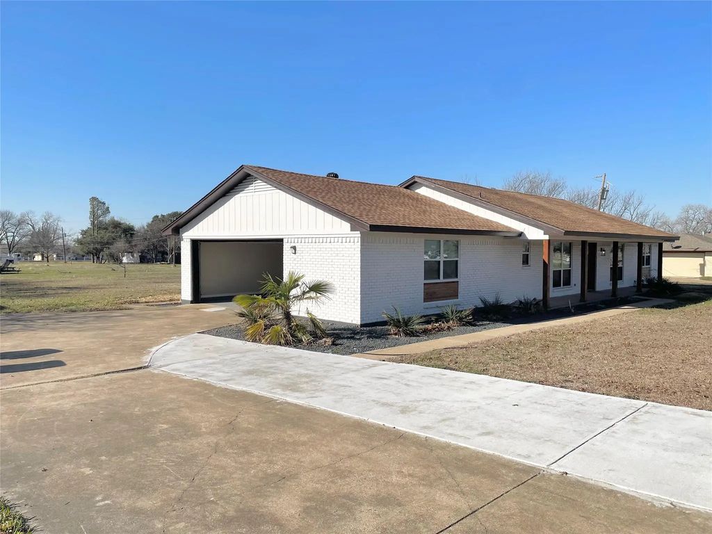 1800 Cartwright Drive, Sachse