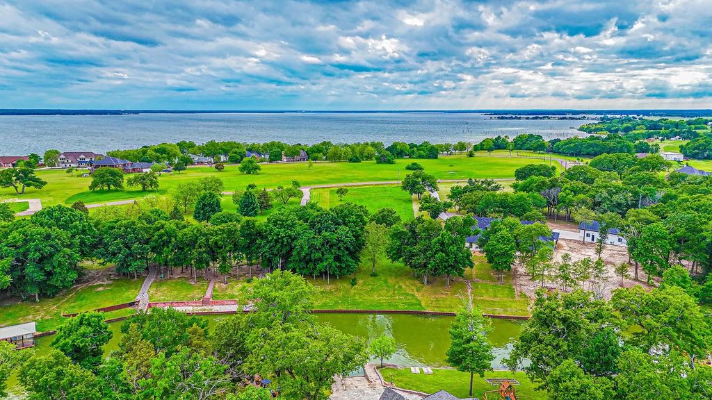 205 Tonkawa Trail, Corsicana