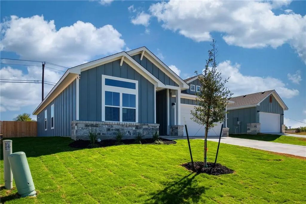 1017 Lago Azul Lane, Temple
