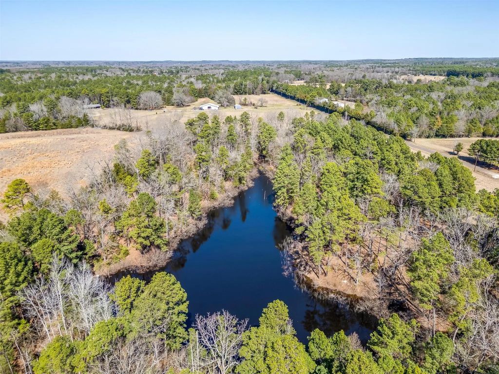 439 County Road 3190, Winnsboro