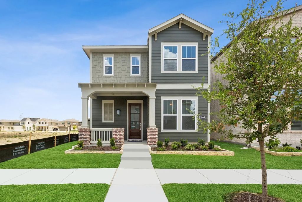 1606 Roundup Way, Argyle