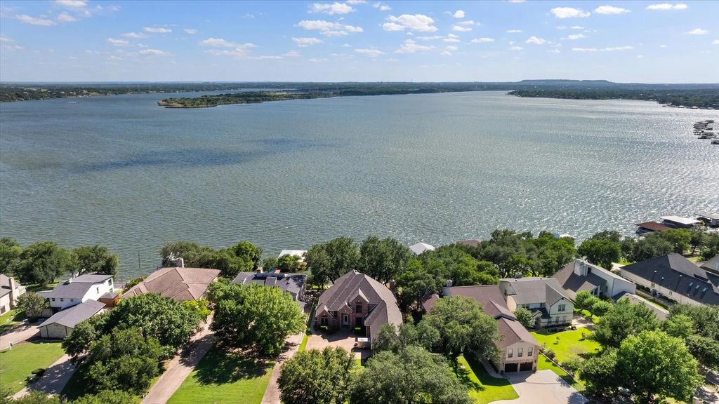 5202 Comanche Vista Trail, Granbury
