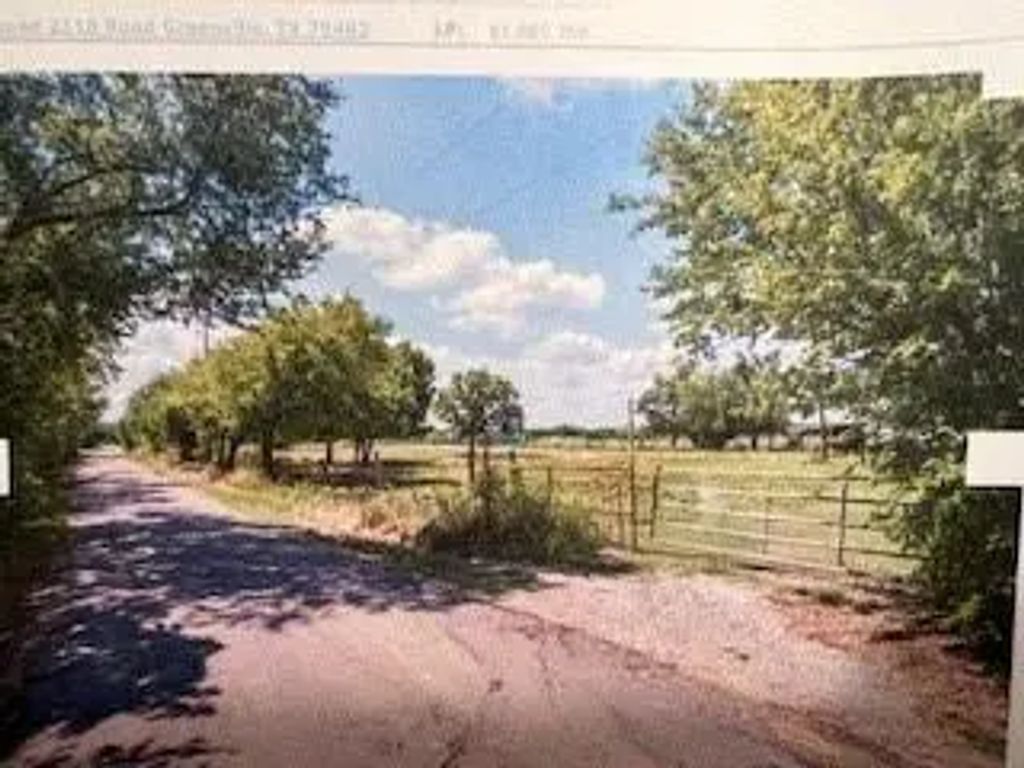 1770 County Road 2116, Greenville