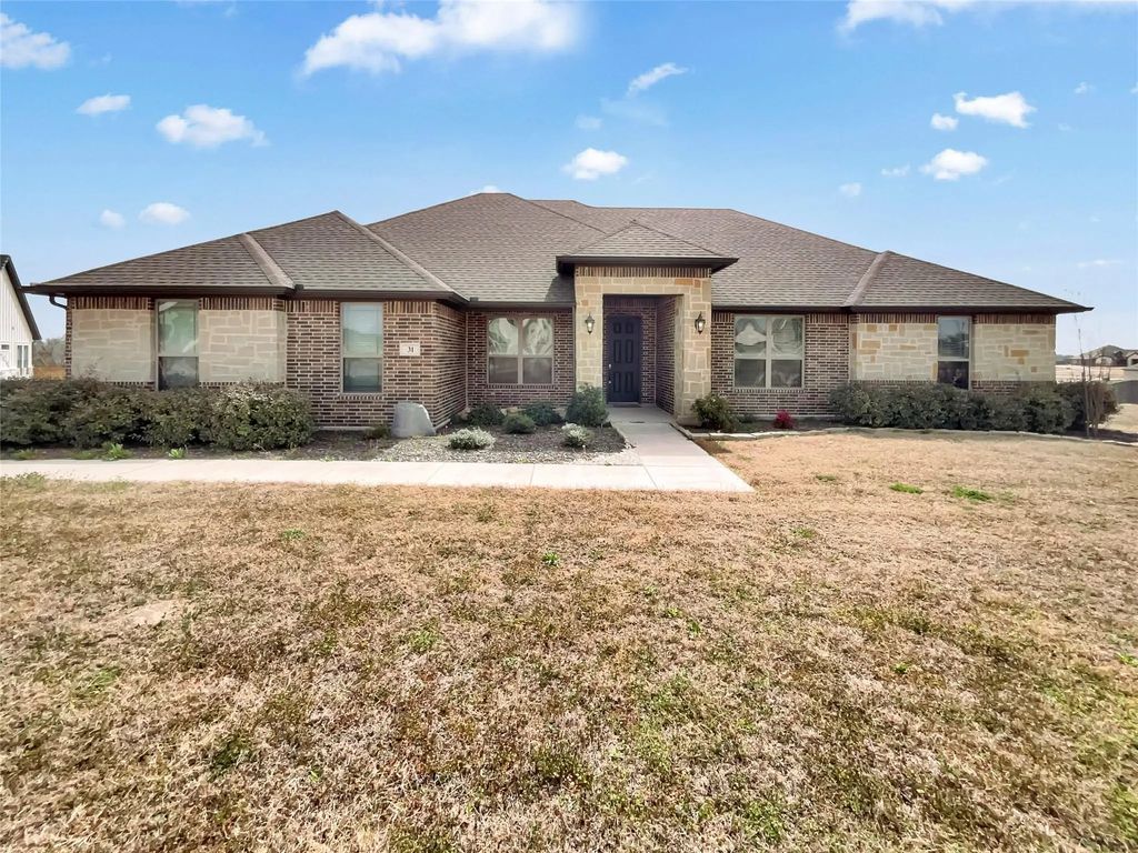 31 Reid Court, Waxahachie