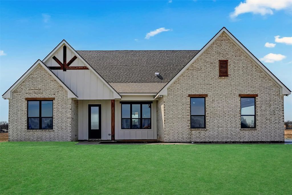 3341 County Road 1224, Cleburne