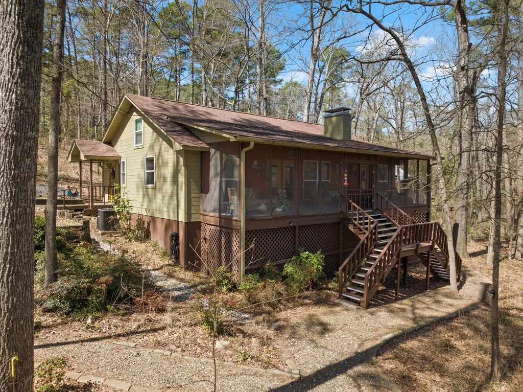 211 County Road 4555, Winnsboro