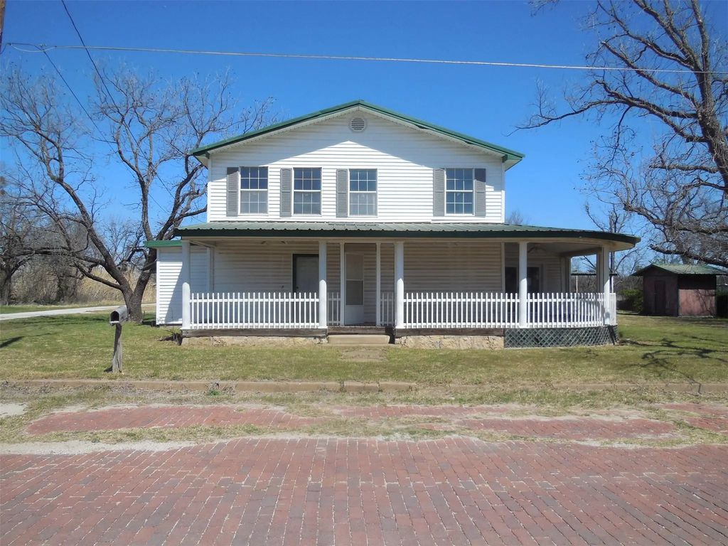 300 N Pecan Street, Ranger