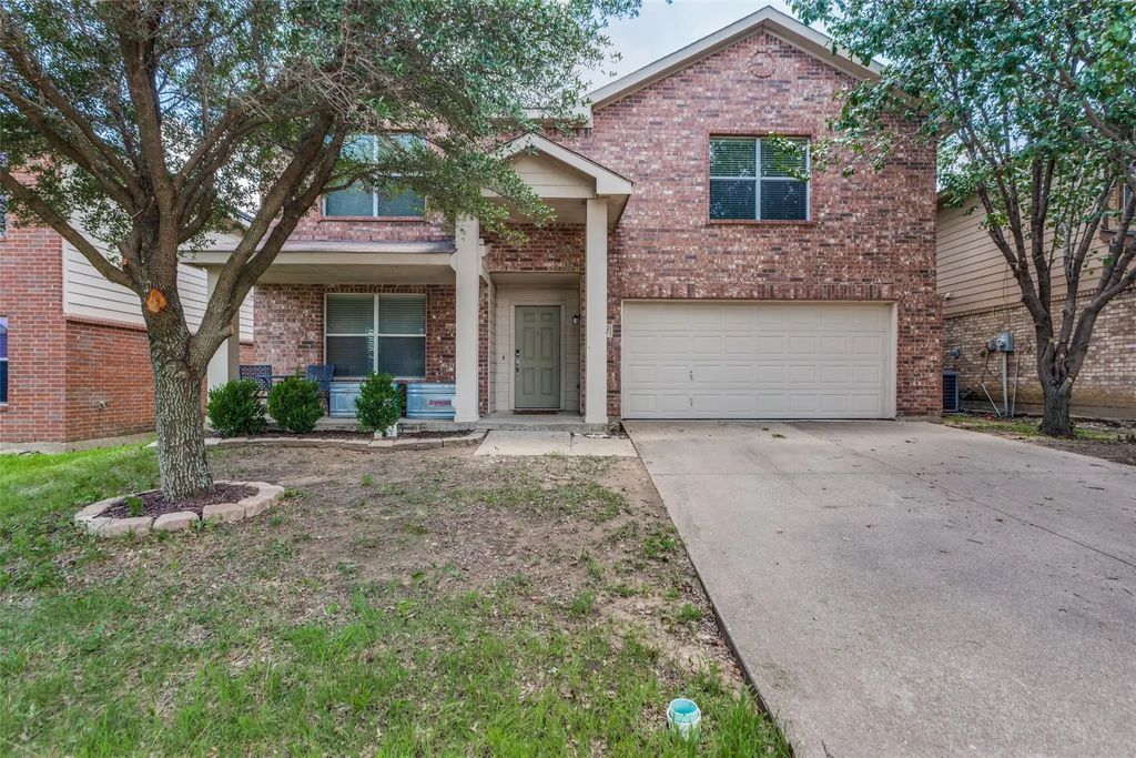 9877 Osprey Drive, Fort Worth
