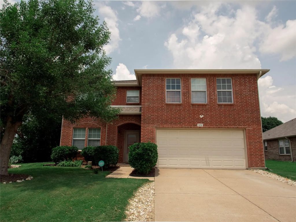 1416 Connie Street, Burleson