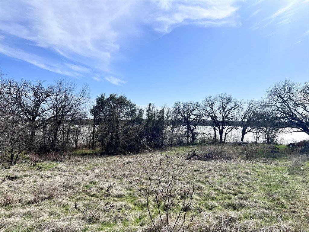 2011 Eastside Lake Road, Graham