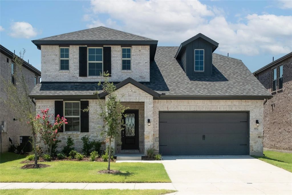 852 Jacquelyn Drive, Little Elm