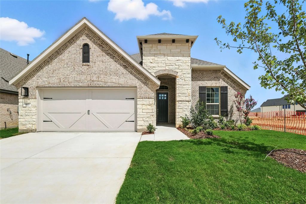 913 Schuberts Road, Justin
