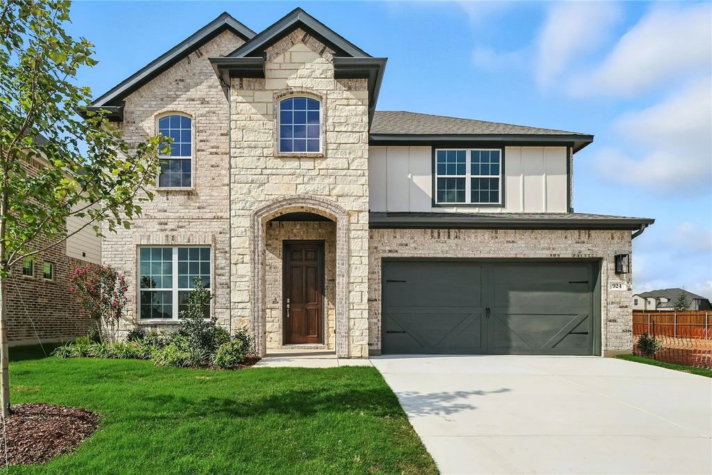 924 Schuberts Road, Fort Worth