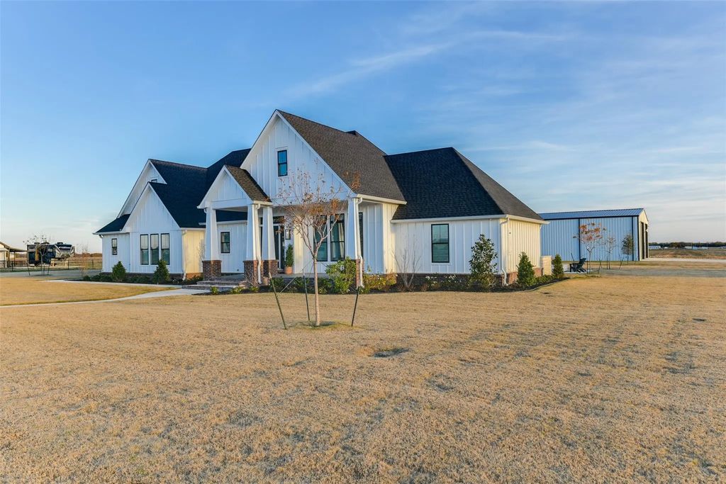 470 Forreston Road, Waxahachie