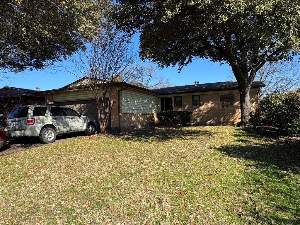 4216 Sun Valley Drive, Dallas