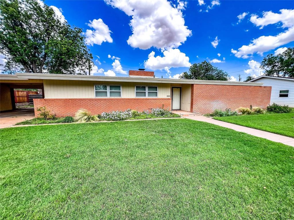220 N 15th Avenue, Munday