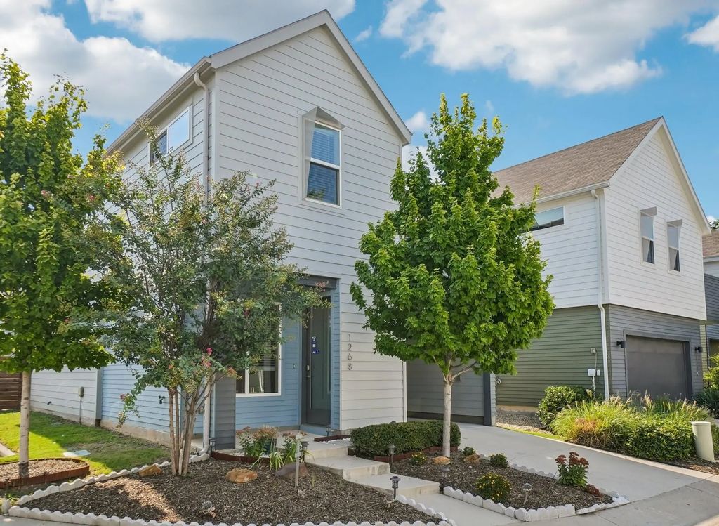 1268 Clifftop Lane, Dallas
