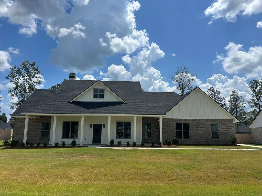 680 Popsi Lane, Stonewall