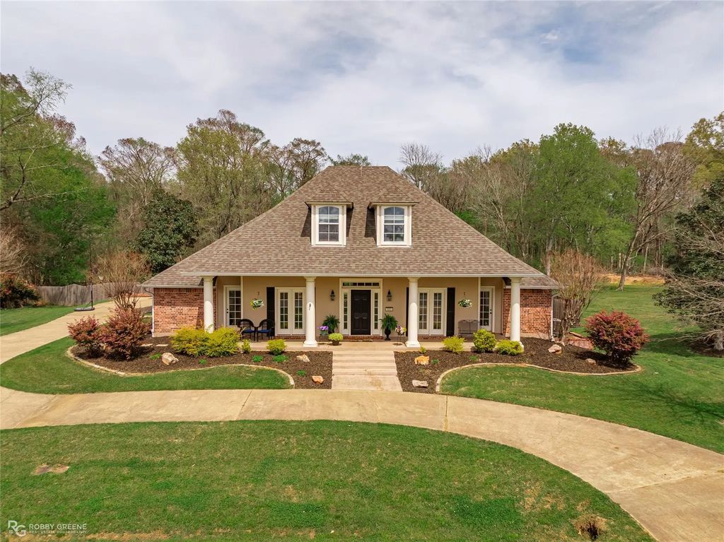 521 Lovers Landing, Bossier City