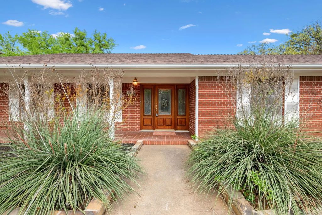804 Nw 11th Street, Mineral Wells