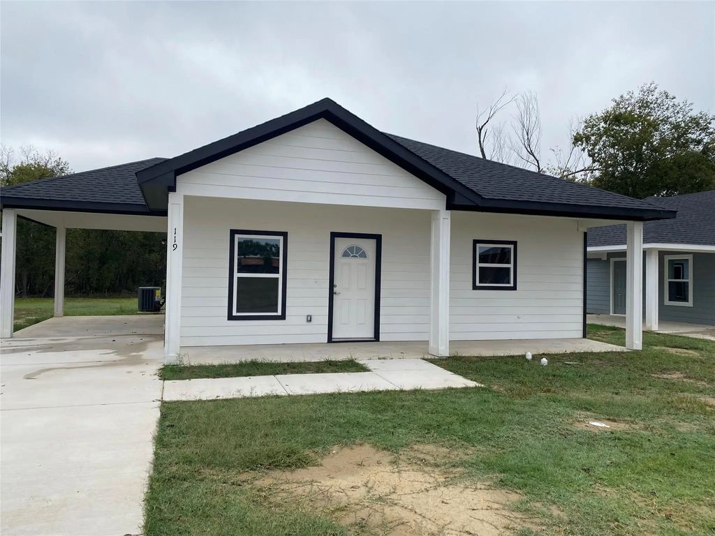 119 E 13th Avenue, Corsicana