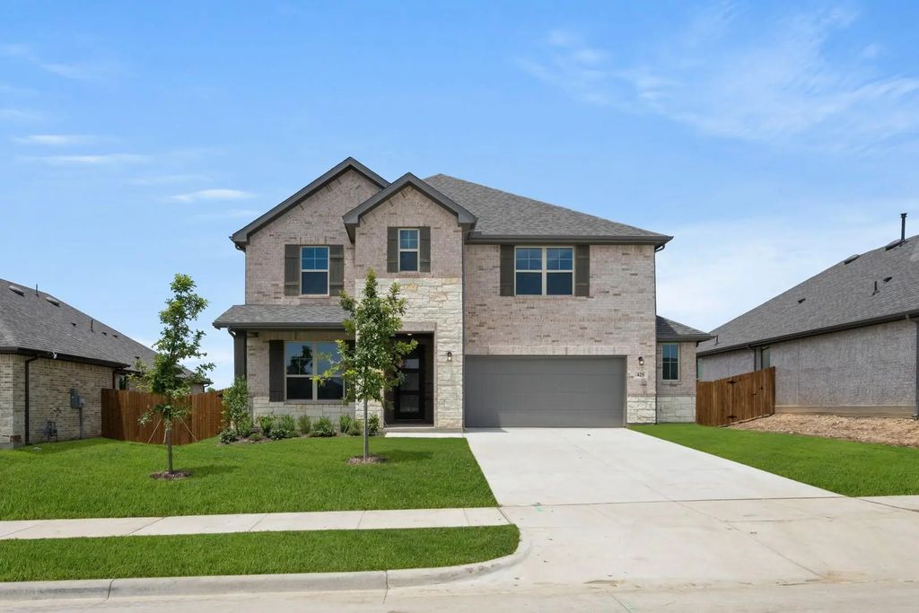 425 Wabash Drive, Waxahachie